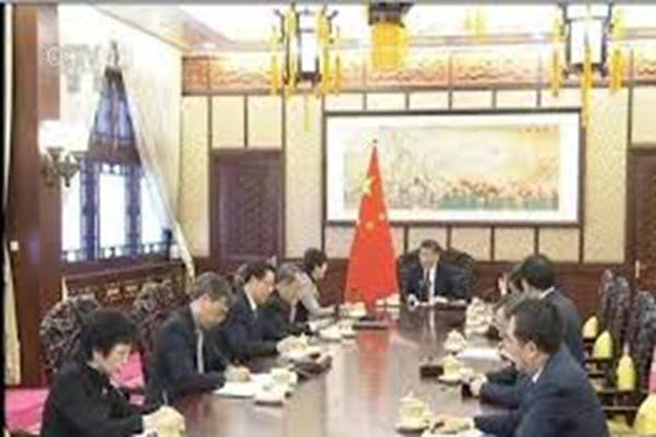 4月11日中国国家主席习近平在中南海瀛台与香港新任特首林郑月娥会面
