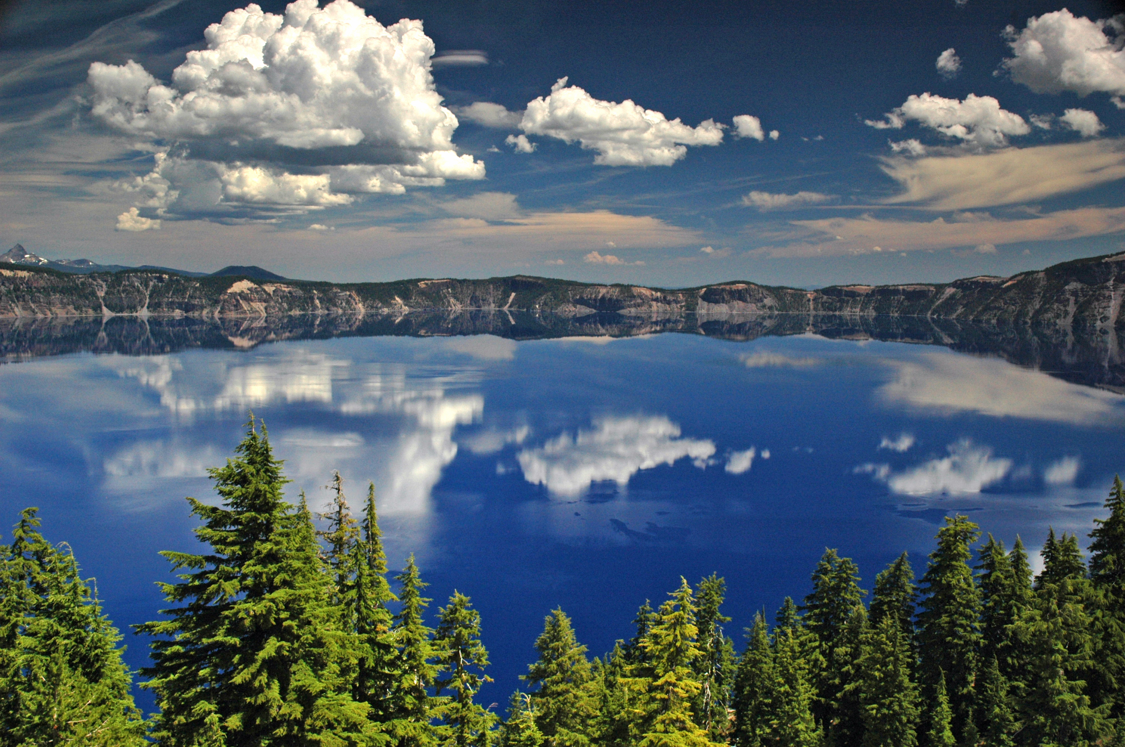 神秘之蓝 火山口湖国家公园 俄勒冈州 火山口湖国家公园 神秘之蓝 希望之声