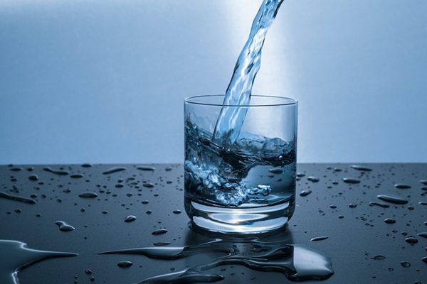 水（图片来源：Pixabay）