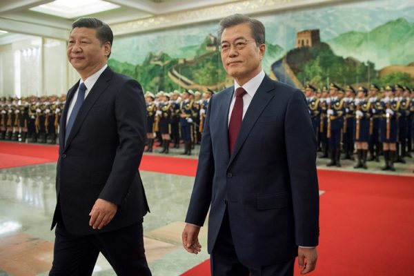韩国总统文在寅与习近平会面（Nicolas Asfouri/AP）