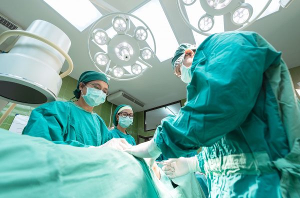 43岁的法国男子接受第二次全脸移植。（示意图）