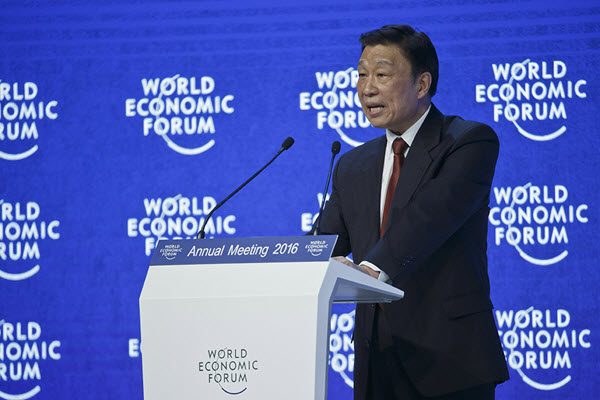 中共国家副主席李源潮出席达沃斯论坛 Michel Euler/AP