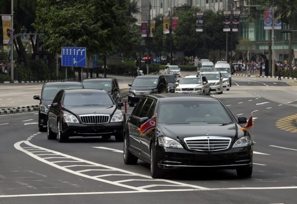 川金會：金正恩的車隊抵達新加坡(AP Photo/Joseph Nair)