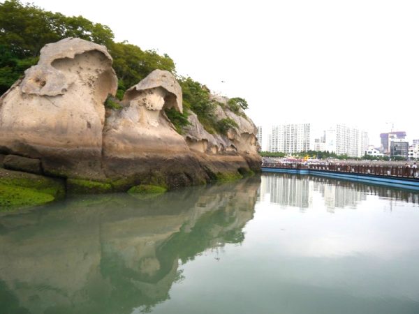 夏日好去處 漫步韓國木浦海濱賞名景 笠岩夕照 與海上噴泉 韓國 木浦市 笠岩夕照 全羅南道 音樂噴泉 希望之聲