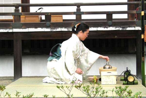 居士三雅 茶道 花道 香道让你了解中国的古老文化 茶道 花道 香道 希望之声