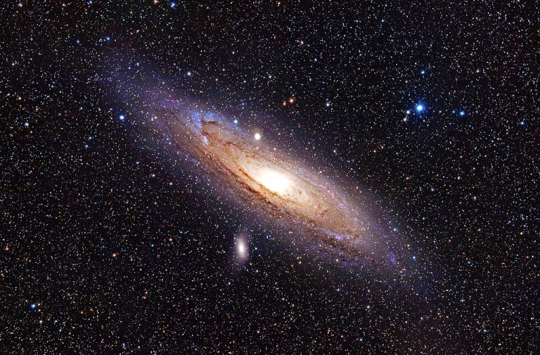 1024px andromeda galaxy with h alpha