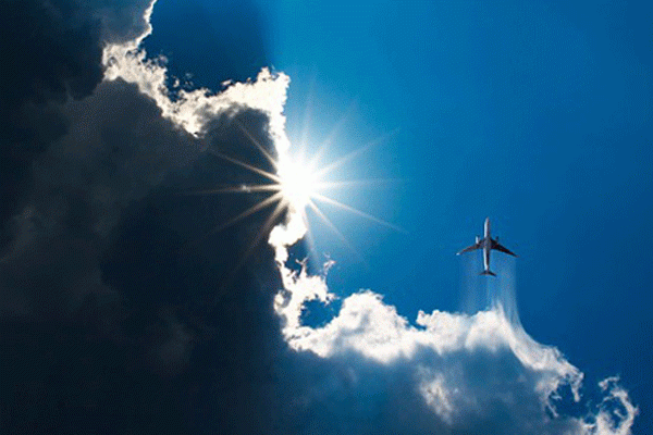 意大利客机在空中的一次穿越历险（图片来源：pixabay）
