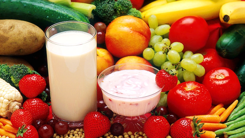 奶、水果、蔬菜、果蔬 (圖片：Wikimedia)