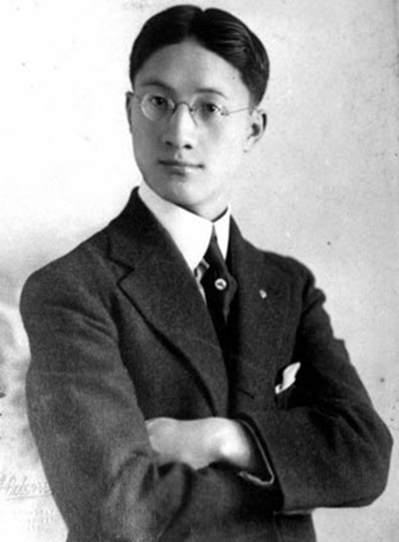 徐志摩（图片：摄于1931年）