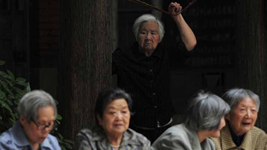 中共计划延迟退休年龄。图为中国街头老人。（大纪元资料室）