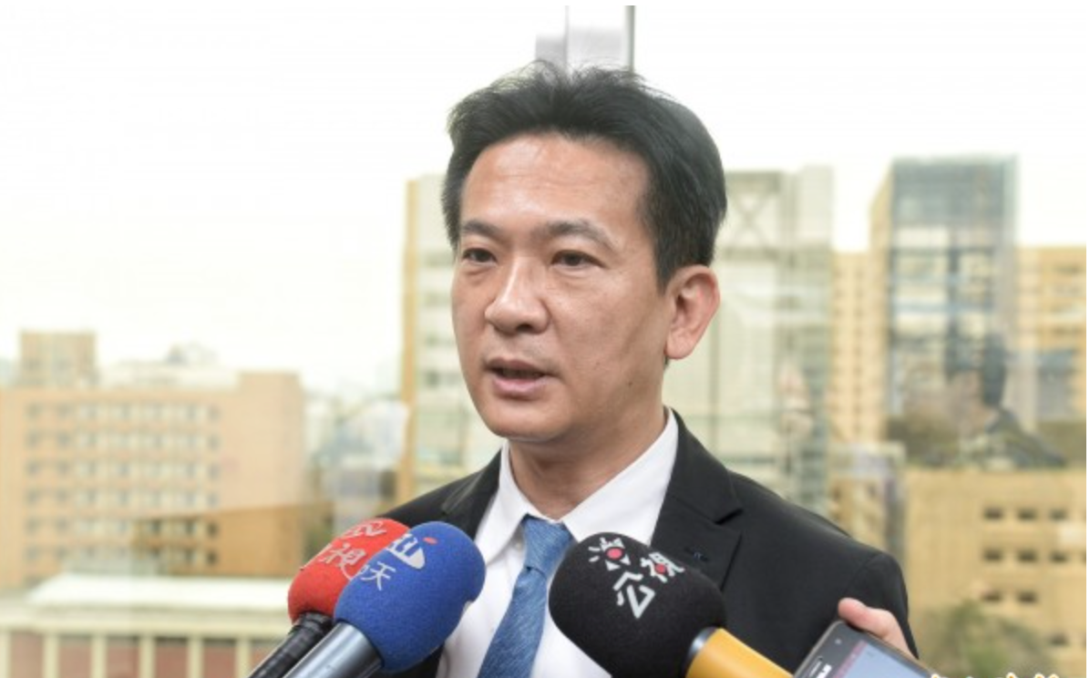 民進黨立委林俊憲7日表示，中資入股TutorABC，恐對臺進行文化統戰