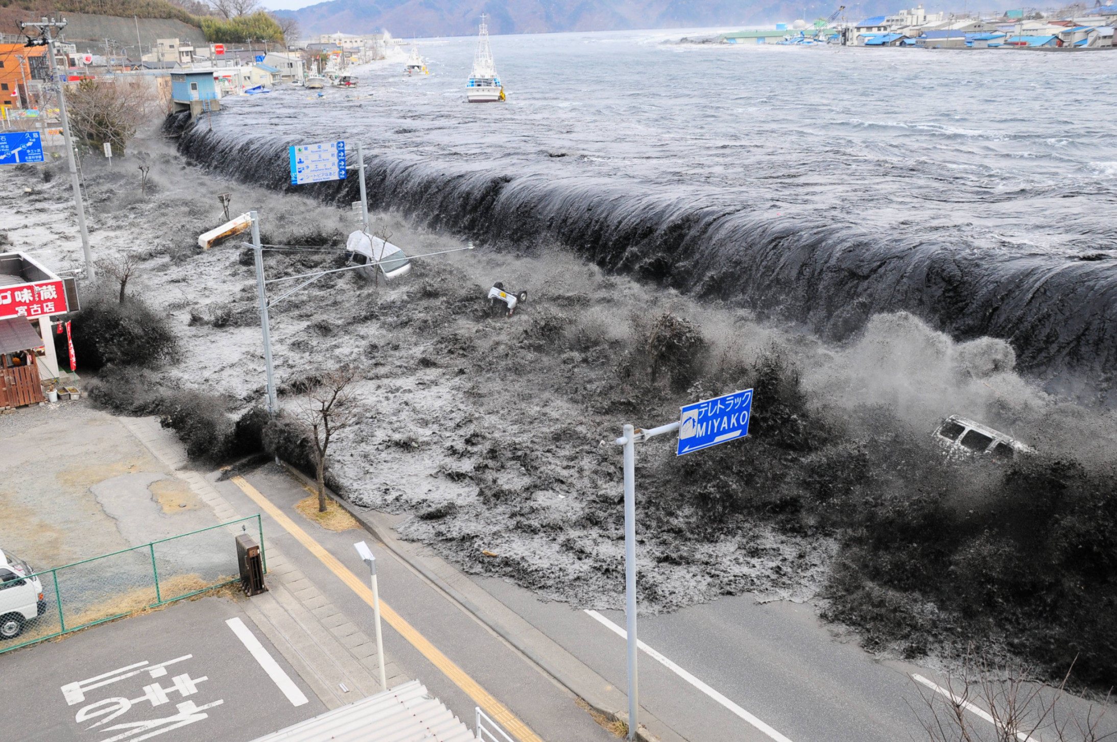 2011年的日本311大地震，芮氏規模9強震引發超大海嘯。