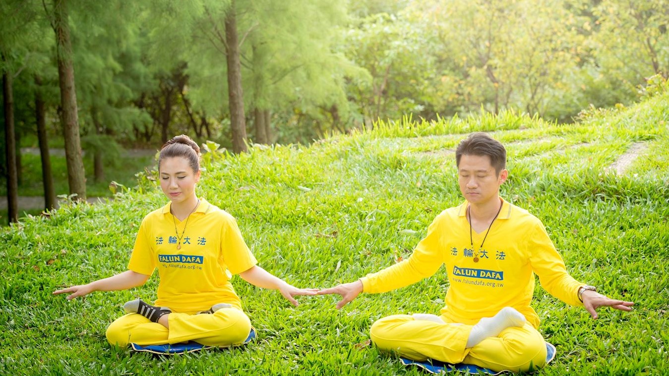 榮獲 超級教師獎 生物教師分享成功秘訣 教師 台灣 獲獎 法輪大法 修煉 教師台灣獲獎法輪大法修鍊學生 希望之聲