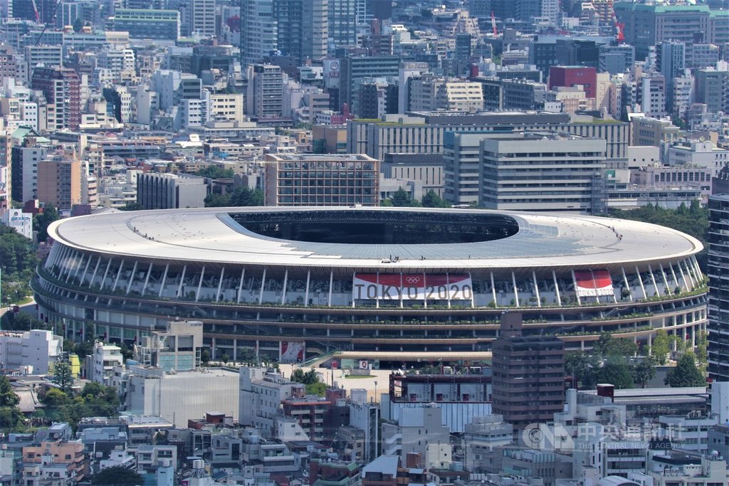 東京奧運23日舉行開幕式，已知將出席東奧開幕式的外國元首級人士約15人。圖為從「澀谷天空」高樓拍攝的東奧主場館國立競技場。