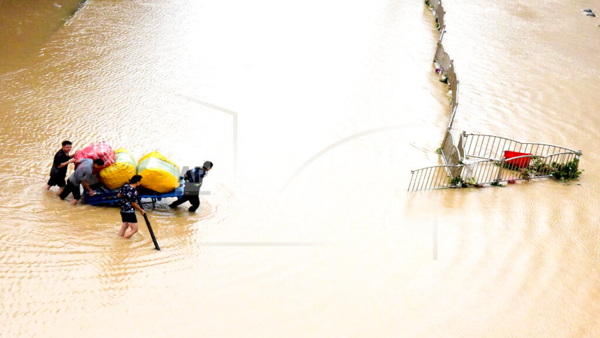河南，水灾，美联社图片。