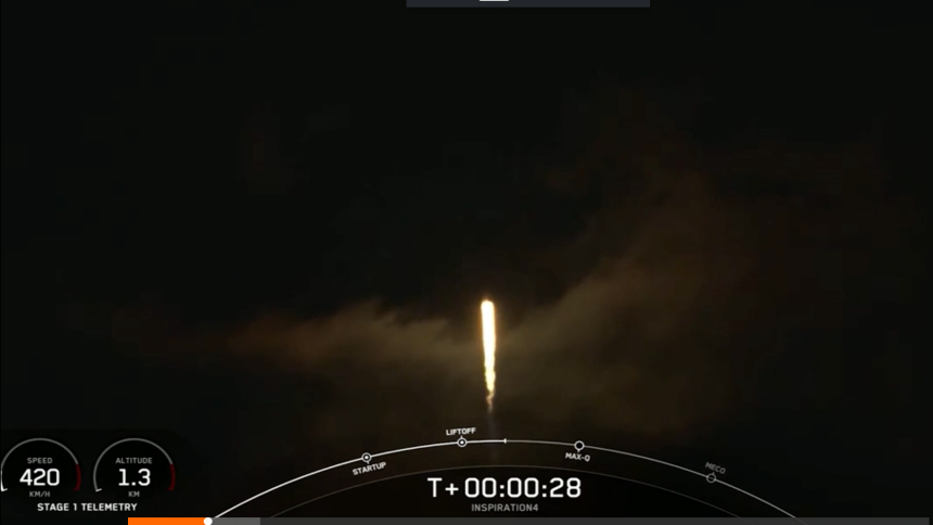 SpaceX公司的獵鷹火箭9號飛船15日駛入太空