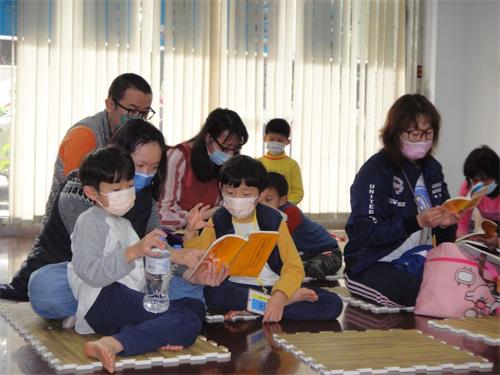 臺灣明慧學校的周六活動 學生與家長都喜歡來