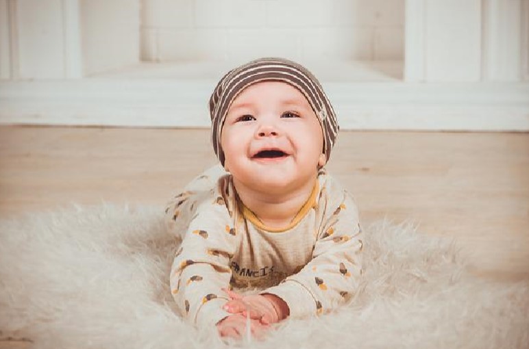 到了 16 个月大，宝宝进入整合期（pixabay）