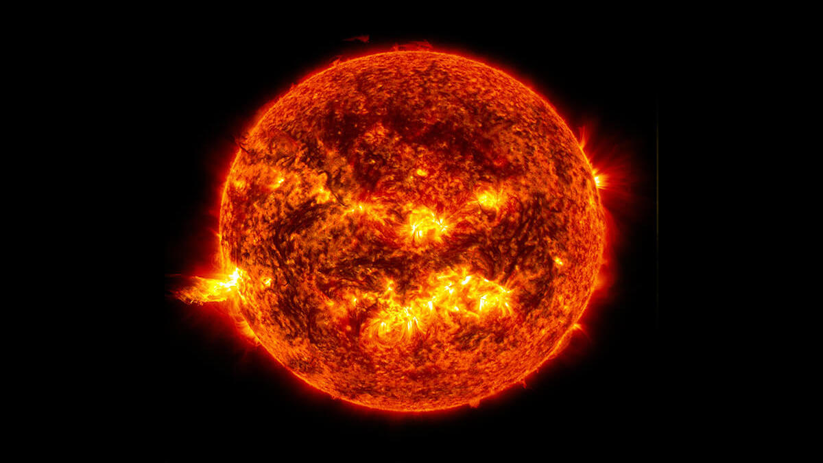 Two Mysterious “Heartbeat Signals” of the Sun Scientists Find Their Possible Origins | Sun | Solar Flares | Heartbeat Signals | Solar Storms | Solar System | Origins
