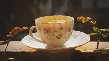 长期喝茶 VS 喝白开水，哪种习惯更健康？（pixabay）