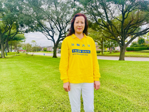 梁華在中秋之際,感謝師尊給了她第二次生命,並恭祝師父中秋節快樂!